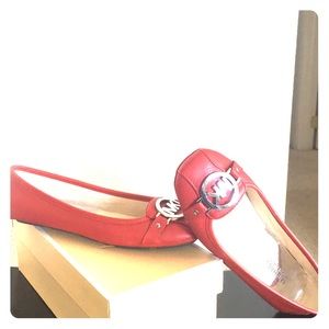Michael Kors Women Leather Scarlet/Red Flats sz 7